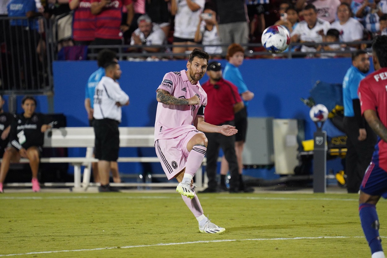 Leo Messi continuă în modul extraterestru! A intrat accidentat și a dat din nou gol pentru Inter Miami: a ajuns la 9 reușite în 6 meciuri, iar echipa sa spulberă totul în MLS | VIDEO