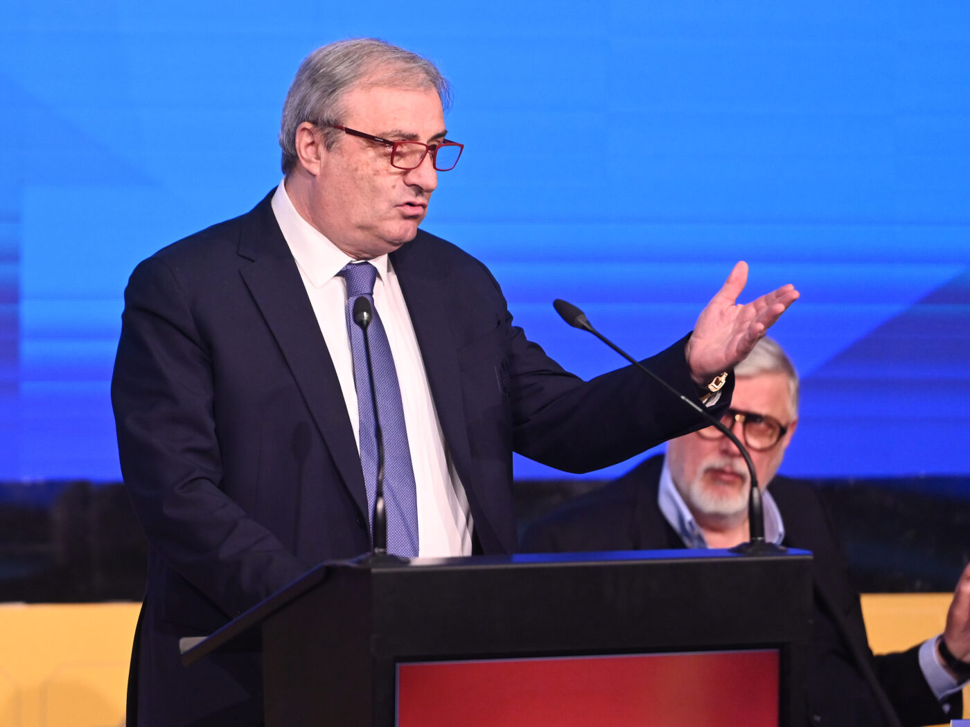 Lovitură cu șase fotbaliști noi pentru naționala României! Cine sunt jucătorii aleși de Mihai Stoichiță