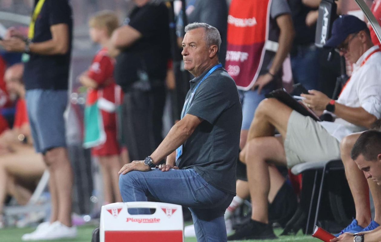 Mircea Rednic îl ironizează pe Gigi Becali! Cei de la FCSB au acuzat arbitrajul după eșecul cu UTA! „Nu știu cine i-a vânat, nu am văzut lunetiști! Ăia sunt prin Ucraina”