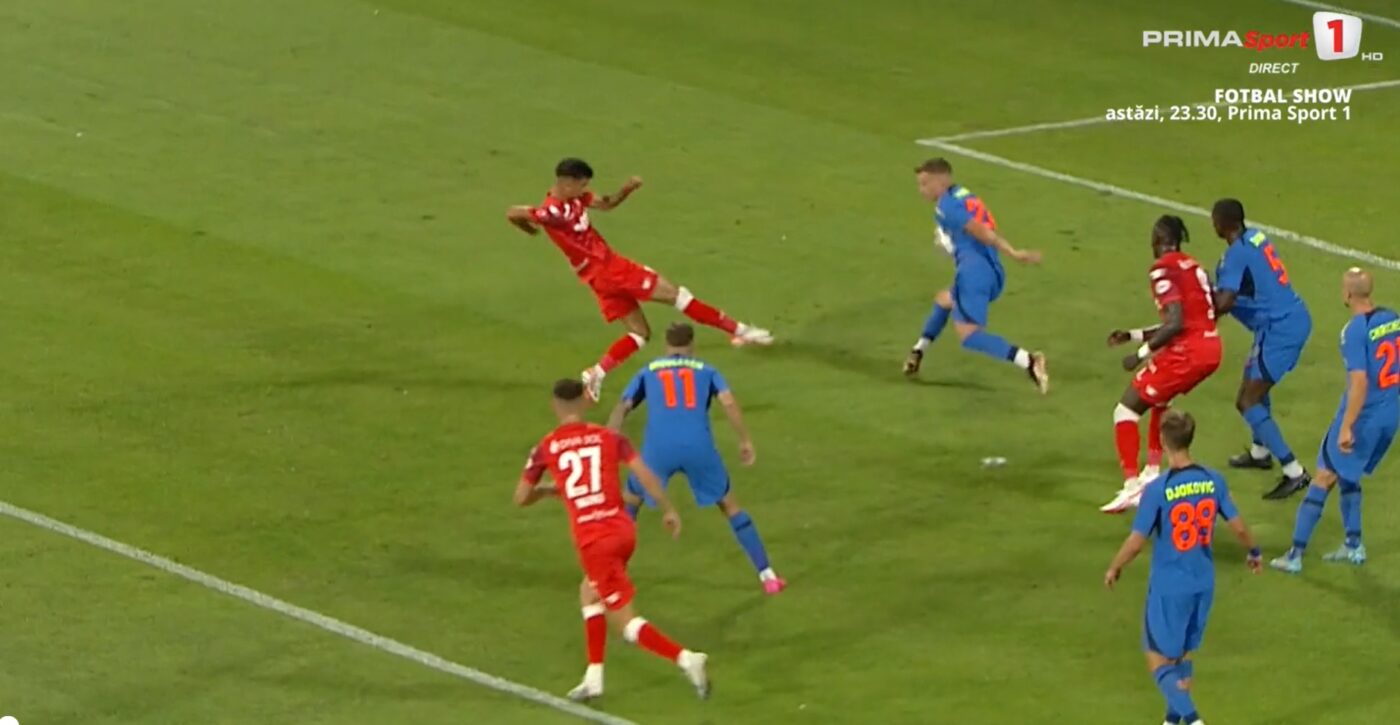Penalty controversat dictat în UTA Arad – FCSB! Alexandru Pantea a fost sancționat după o fază la limită | VIDEO