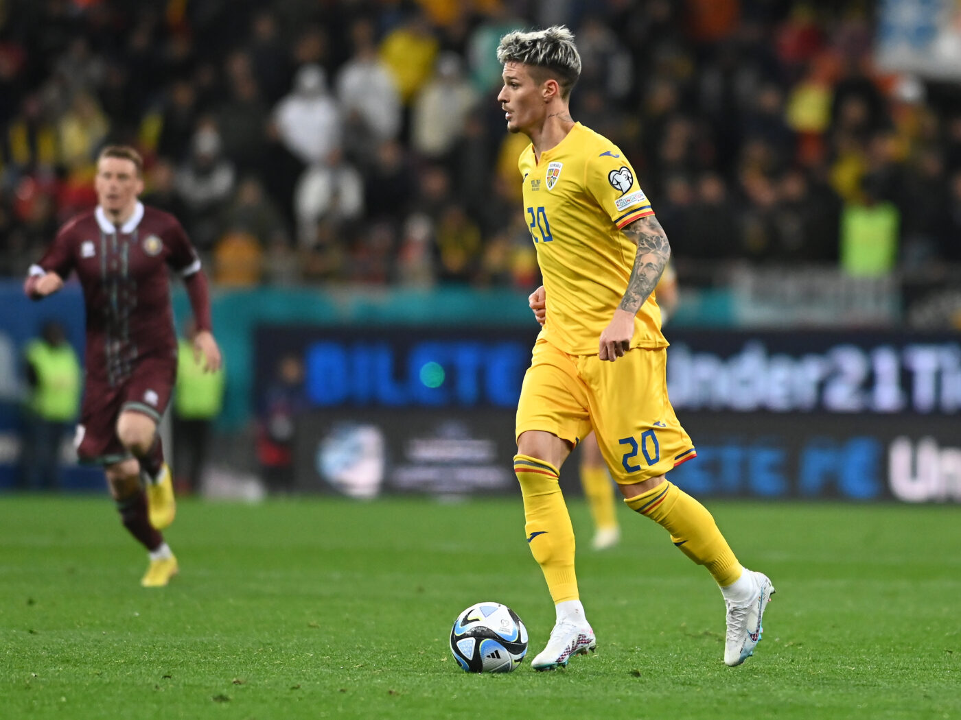 Răsturnare de situație cu transferul lui Dennis Man de la Parma! Ce i-a cerut fotbalistul agentului său