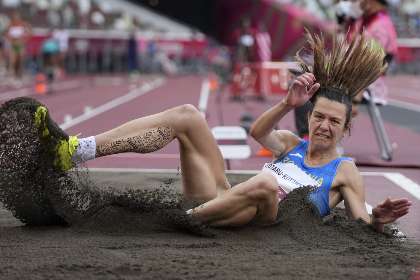 Atleta Alina Rotaru Kottman explică de ce se antrenează numai în Germania deși e sportivă la CSA Steaua! „Nu este dublă legitimare, eu nu am niciun venit acolo unde mă pregătesc” | VIDEO EXCLUSIV DRUMUL SPRE PARIS