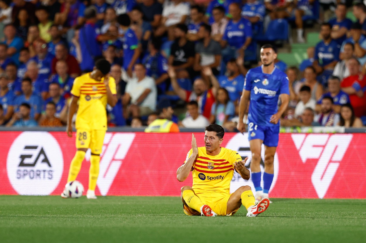 Scandal monstru după ce FC Barcelona a făcut doar 0-0 la Getafe, după un meci cu 3 cartonașe roșii și un penalty refuzat cu VAR în minutul 105! Xavi a explodat: „E o rușine! Ne facem de râs”