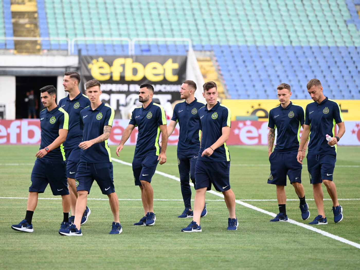 Transfer de la FCSB în Superliga! Fotbalistul intrat pe lista neagră a lui Gigi Becali poate semna cu echipa lui Mircea Rednic