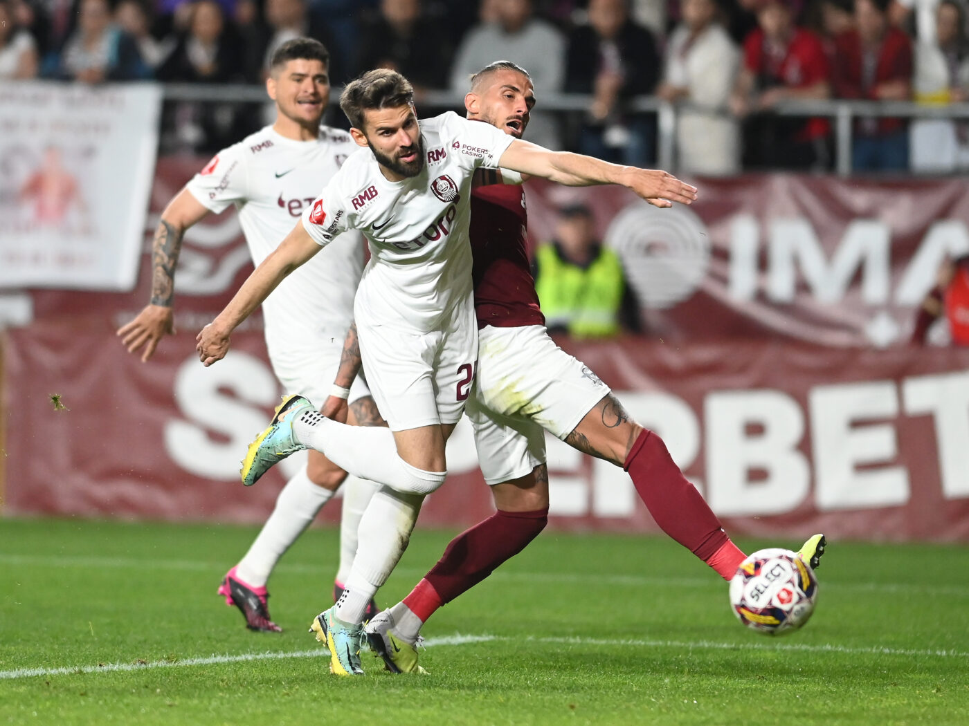 Transferul care leagă o prietenie stricată. Nelu Varga îl dă gratis pe Bogdan Țîru la o rivală din Superliga