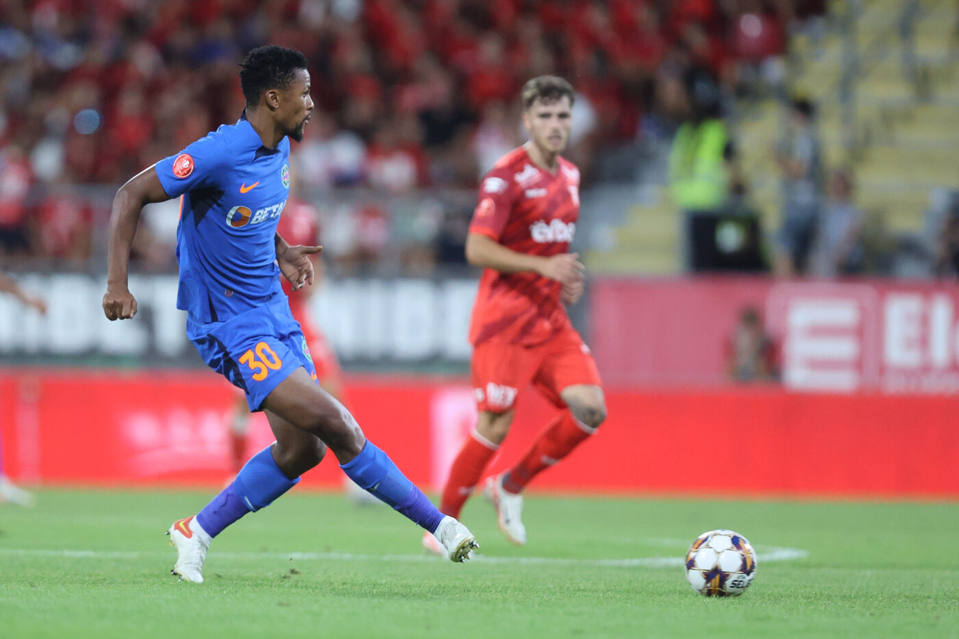 Ce scrie presa din Africa de Sud după ce Siyabonga Ngezana a debutat la FCSB: „Nu a fost de ținut minte!” Care este marele obiectiv al fundașului