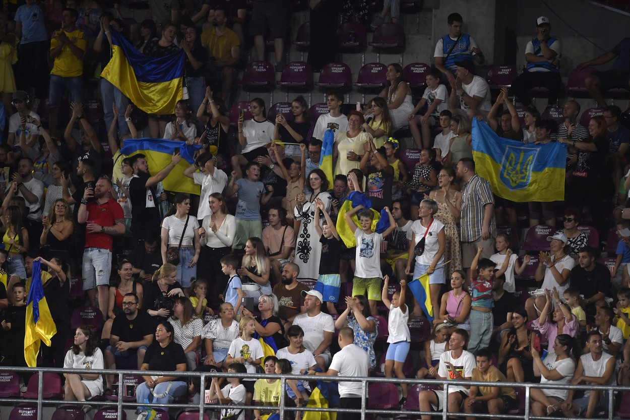 Ziua în care s-a auzit cel mai tare numele lui Dinamo în Giulești! Turcii, uniți împotriva echipei lui Mircea Lucescu pe arena Rapidului. Ce n-ai văzut la TV în meciul dintre Dinamo Kiev și Beșiktaș, din play-off-ul Conference League | SPECIAL