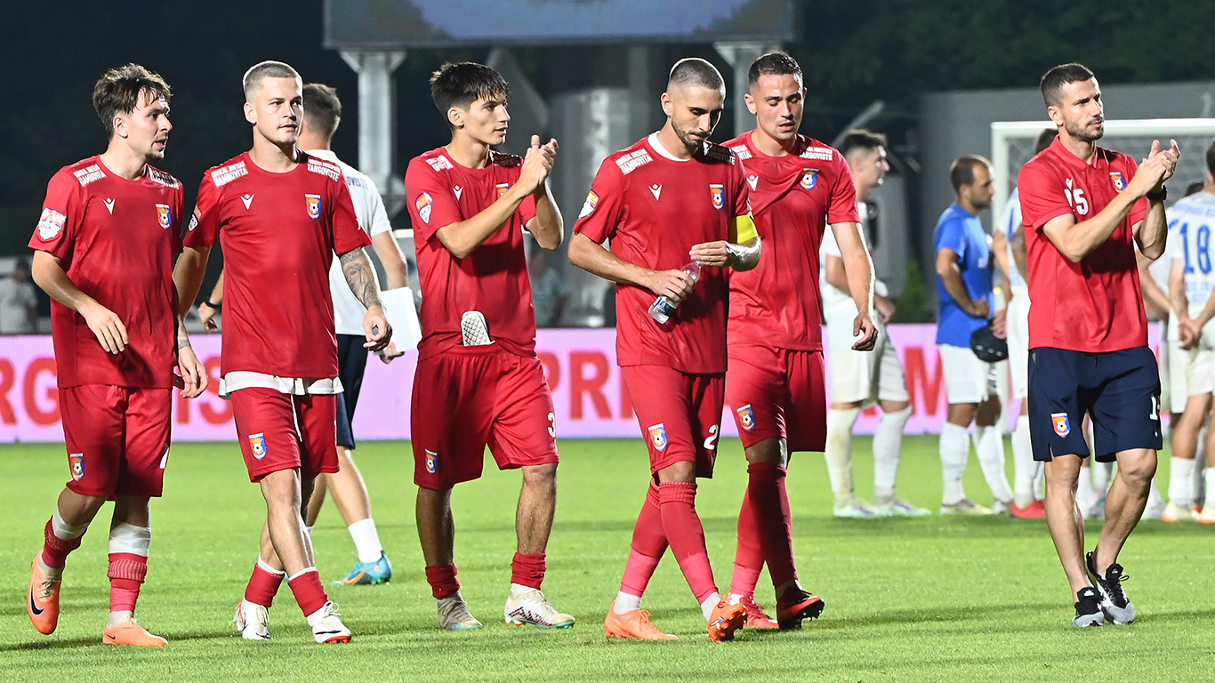 Nu e liniște nici cu Miriuță: unii vin, alții pleacă! Trei jucători ai Chindiei, puși pe liber. Unul a debutat cu gol la noua sa echipă, în Liga 3!