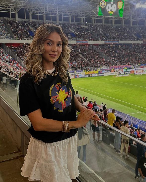 Noul talisman de la FCSB? Iubitul Teodorei Stoica, la meciul din Ghencea cu Universitatea Craiova, alături de fiica lui Meme | FOTO