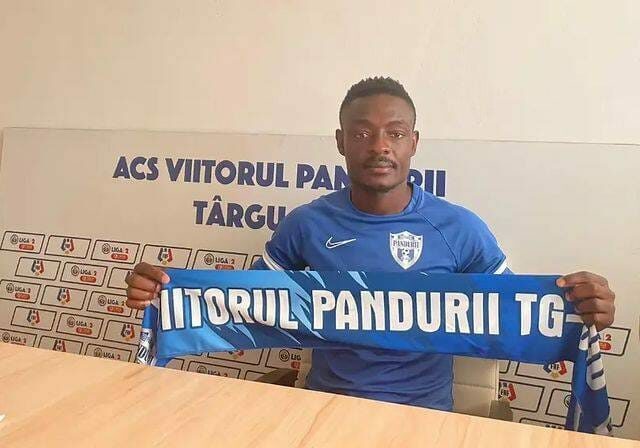 Se întâmplă în România! Un club și-a cedat golgheterul în schimbul a două containere metalice și se mândrește cu tranzacția efectuată
