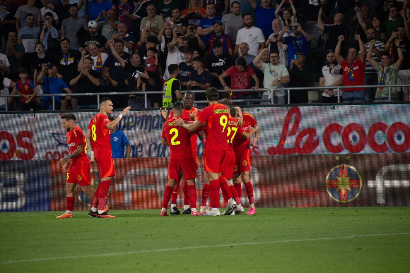 FCSB – Universitatea Craiova 3-0, Live Video Online, în runda a 8-a din Superliga. Cuplul Octavian Popescu – Darius Olaru a „ucis” defensiva oltenilor! Căpitanul a înscris o dublă din pasele lui Tavi