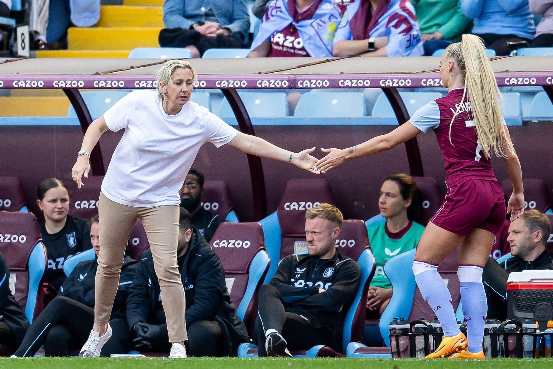 Alisha Lehmann, cea mai sexy fotbalistă din lume, ar putea fi pusă într ...