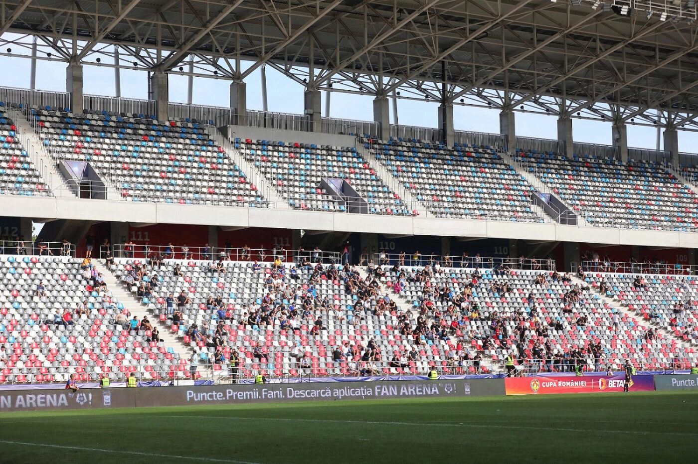 A bătut vântul pe stadionul din Ghencea! Câți suporteri au fost prezenți la CSA Steaua – U Cluj, în grupele Cupei României