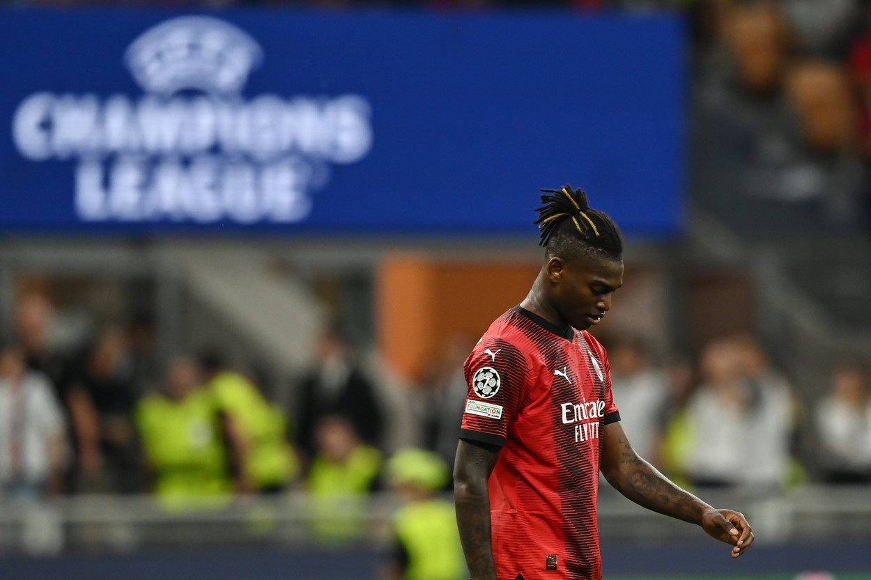 Cum a putut să se facă de râs Rafael Leao în meciul AC Milan – Newcastle! A fost la un pas de golul sezonului, dar a eșuat lamentabil în ultima clipă! | VIDEO
