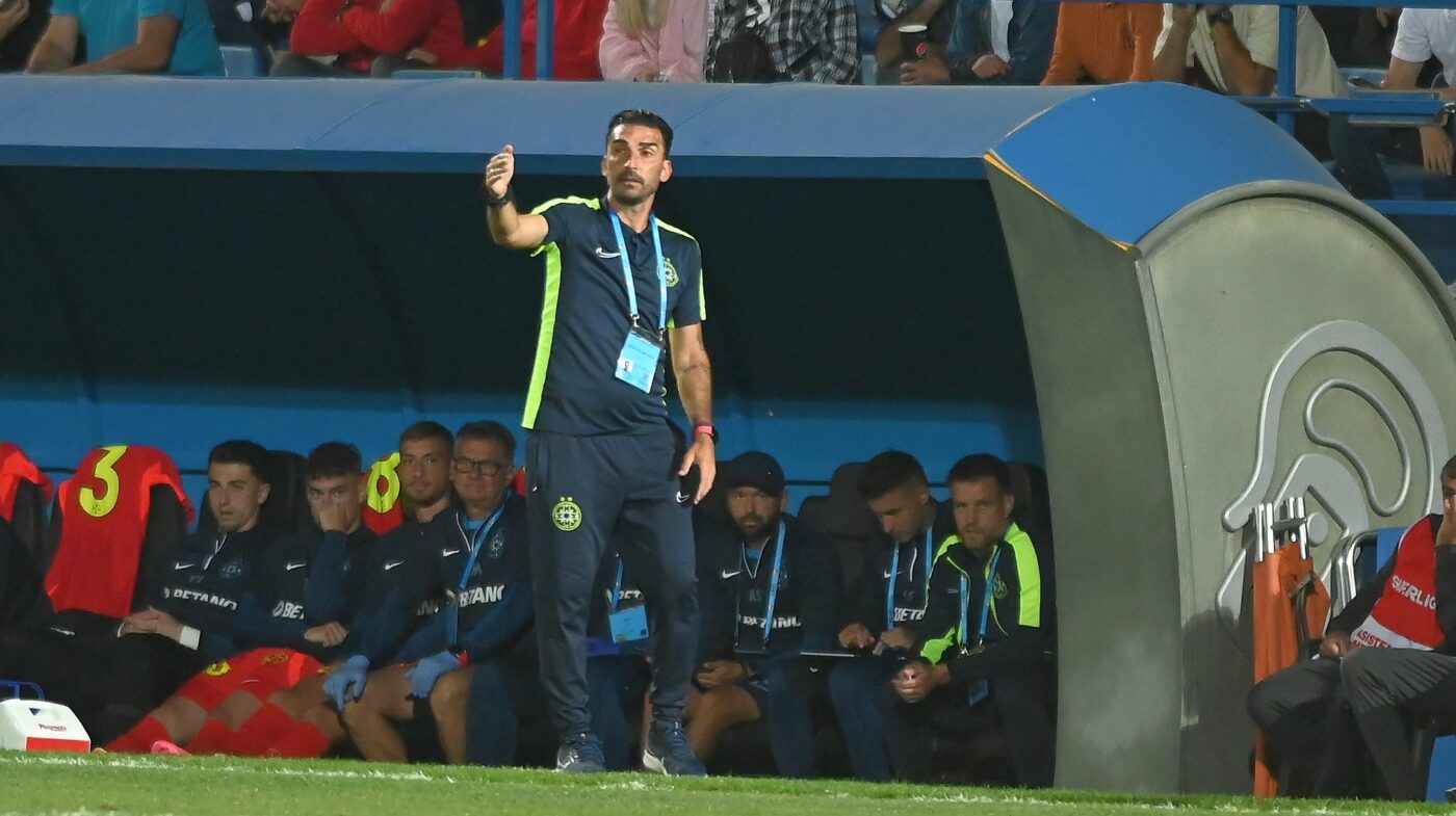 Cum s-a eschivat Elias Charalambous când a fost întrebat despre schimbarea lui Andrea Compagno la pauza meciului Farul Constanța – FCSB: „Nu contează asta”