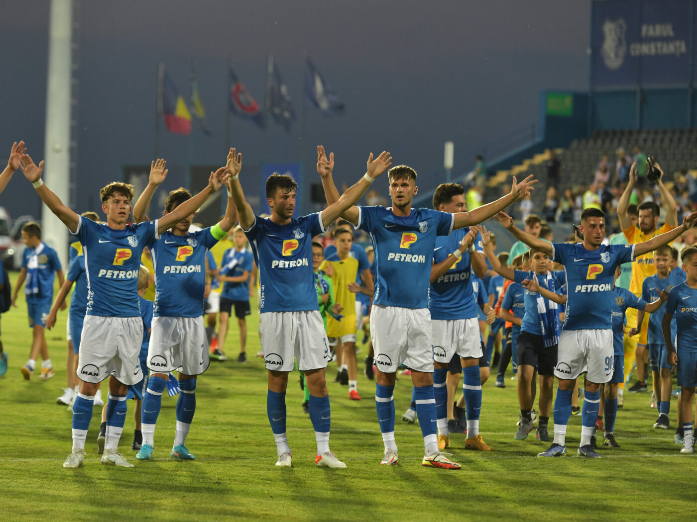 Dat afară după mai puțin de două luni, un fost jucător al Farului lui Gică Hagi și-a găsit repede echipă și rămâne în Superliga: „A semnat cu noi!” | EXCLUSIV