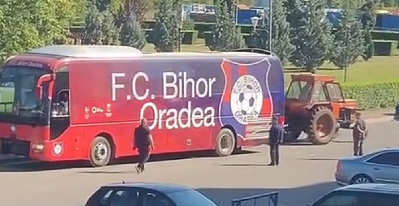 Imaginile zilei înainte de FC Bihor – FCSB, din Cupa României 😂: „Bagă autocarul în poartă să nu ducă multe acasă” | VIDEO