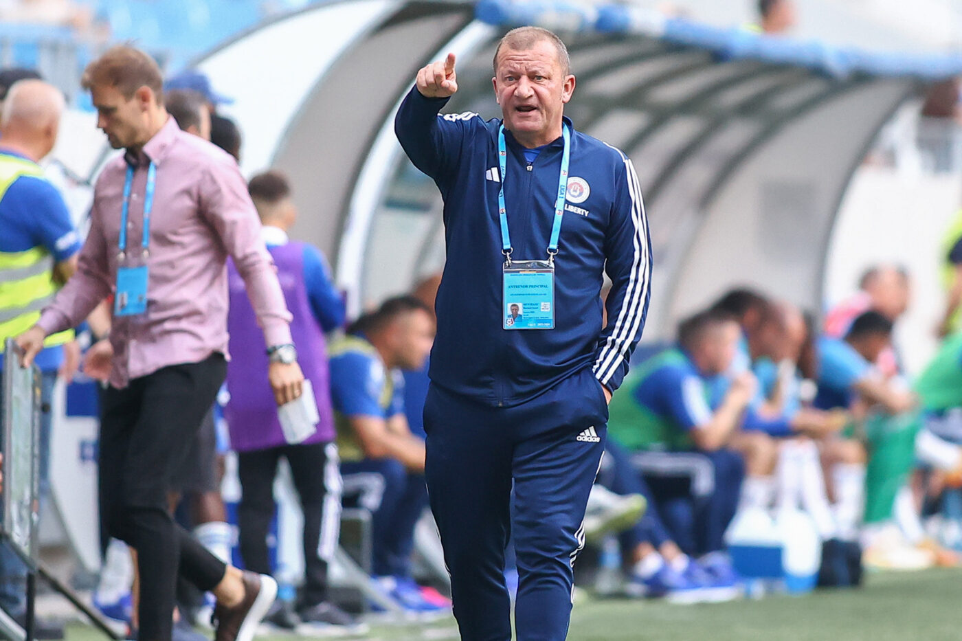 Dorinel Munteanu, scandalizat după ce a fost eliminat în Dinamo – Oțelul 3-3: „Mi-a stricat toată seara!”