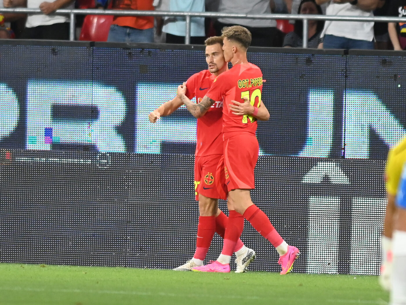 Darius Olaru sare în apărarea lui Tavi Popescu, în „lupta” de la distanță cu selecționerul: „A dat puțin peste nas!”. Ce spune căpitanul după FCSB – Universitatea Craiova 3-0