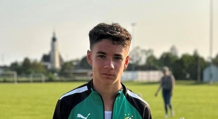 FRF pierde toți fotbaliștii români de valoare: un mare talent care evoluează la Rapid Viena refuză naționala, deși a fost în stagiu la Mogoșoaia, pentru a juca în naționala Austriei!