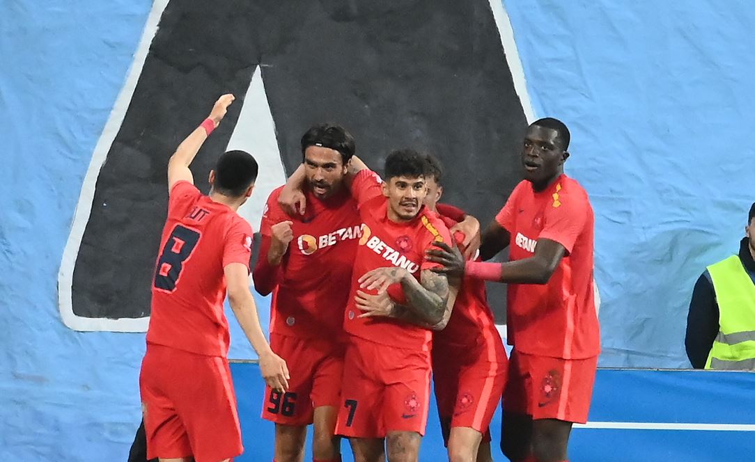 Gigi Becali anunță primul fotbalist care este lăsat în afara lotului la meciul cu FC U Craiova! Decizia patronului FCSB le dă planurile peste cap lui Pintilii și Charalambous: „E clară treaba! Nu are voie să joace” | EXCLUSIV