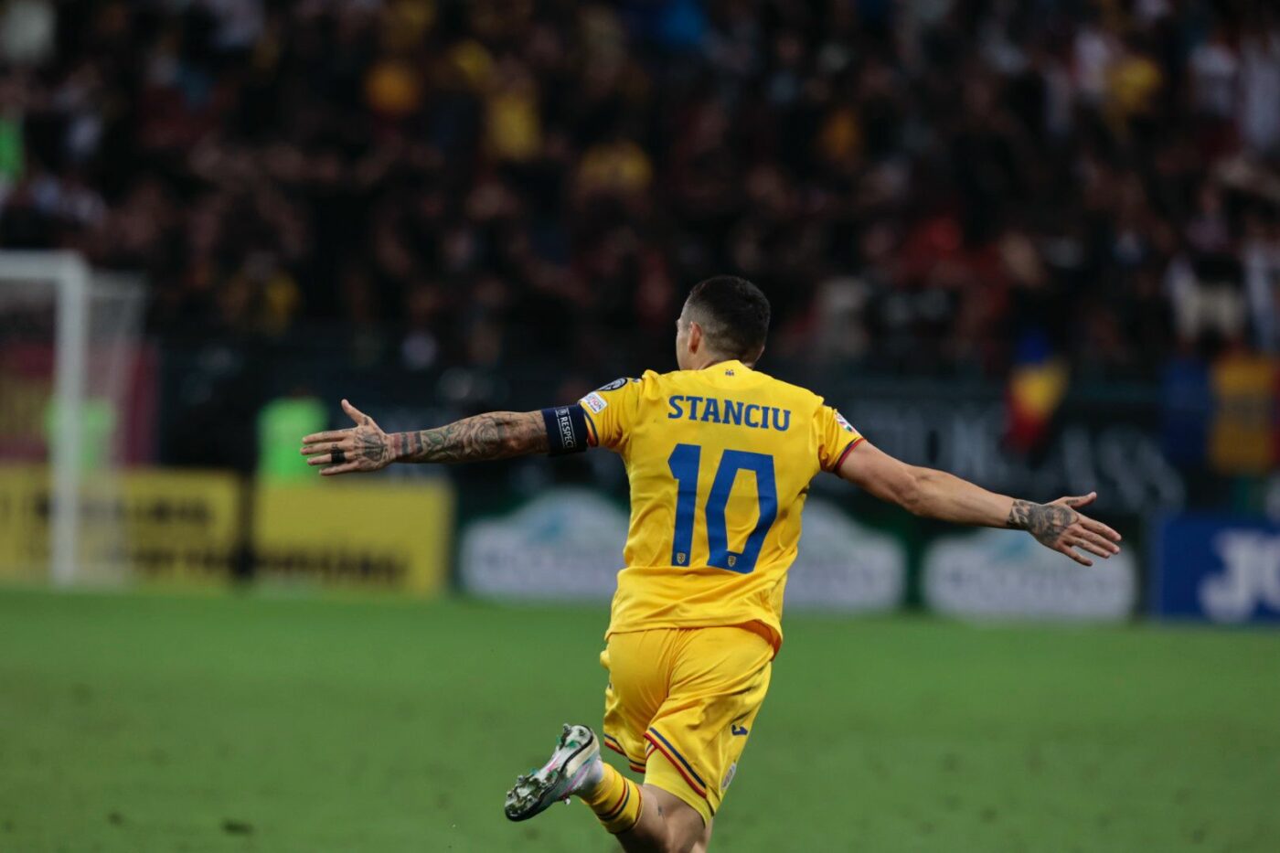 Goool! Goool! Goool! Nicolae Stanciu execuție fabuloasă în România – Kosovo, după o fază senzațională cu o „bicicletă” braziliană a lui Olimpiu Moruțan! | VIDEO