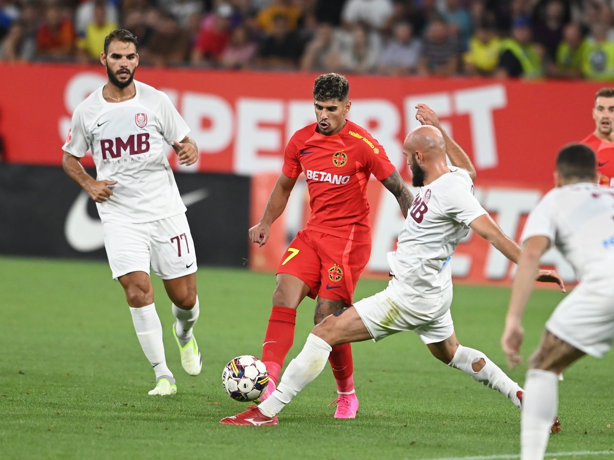Ironie din partea Rapidului pentru FCSB și CFR Cluj: „E ceva obișnuit să nege până în pânzele albe” | VIDEO EXCLUSIV RAPID