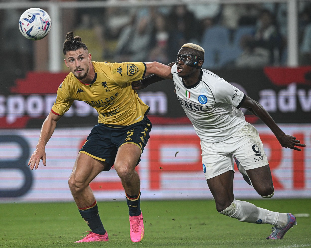 Italienii sunt la picioarele lui Radu Drăgușin după prestația din Genoa – Napoli 2-2. „Este un zid de neclintit!”