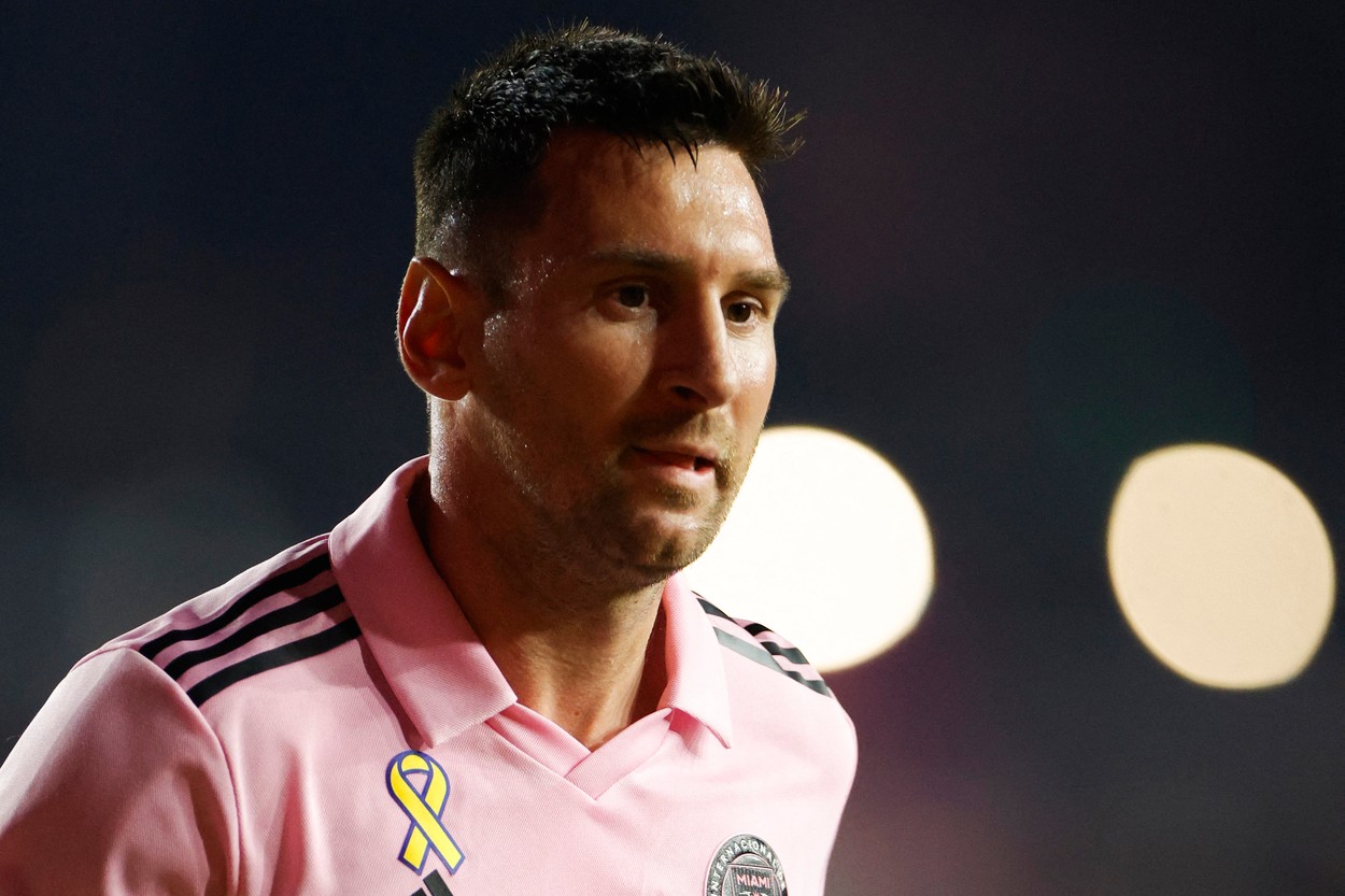 Leo Messi i-a cerut lui David Beckham transferul de urgență al unui Balon de Aur cu Real Madrid!