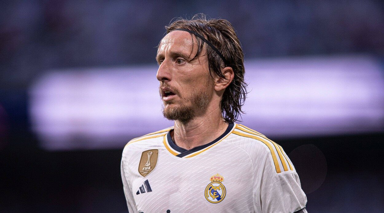 Luka Modric, gest de mare noblețe la plecarea de la antrenamentul Realului! Motivul pentru care croatul a fost aplaudat de toți fanii prezenți | VIDEO