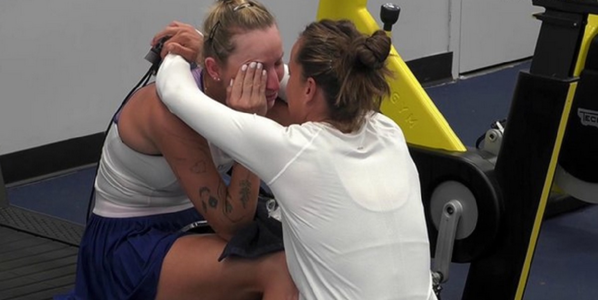 Scene dramatice în vestiar la US Open! De ce a început să plângă în hohote Marketa Vondrousova, campioana de la Wimbledon 2023 | VIDEO