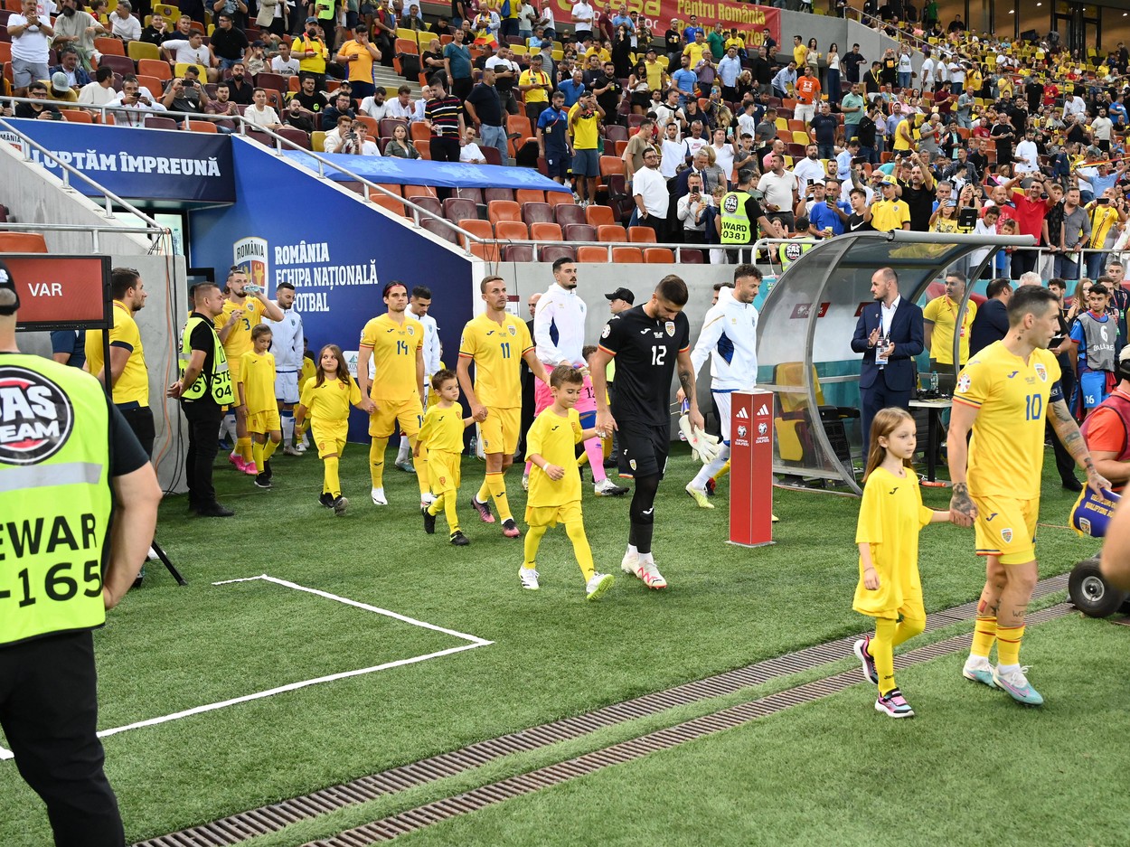 Primul fotbalist român care se va transfera pentru 100 de milioane de euro! „E meritul lui și al impresarului! Poate juca la PSG sau Manchester United” | EXCLUSIV