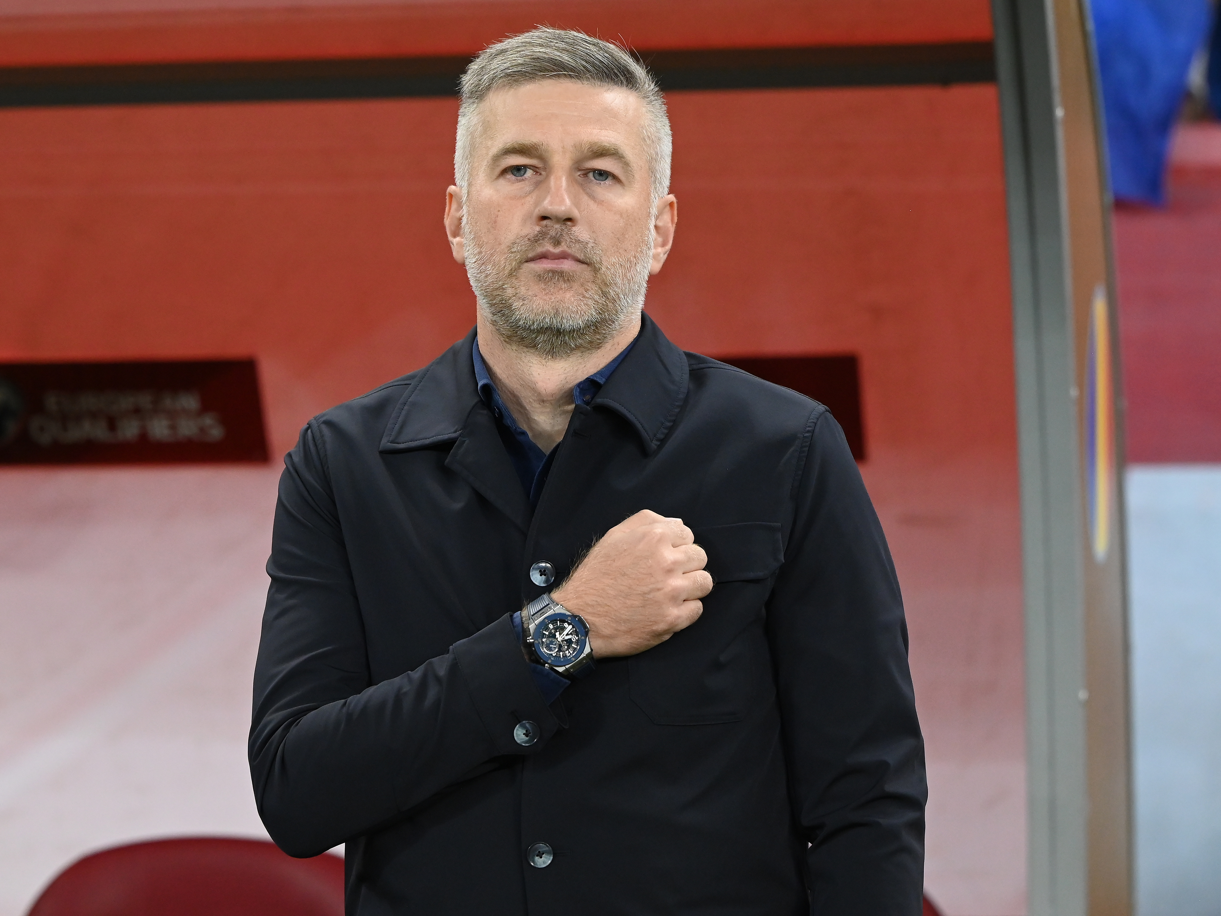 Adevărul despre plecarea lui Edi Iordănescu de la națională! Patru episoade din culise care au dus aici, dezvăluite de ProSport. “Unii sunt fierți când câștigă România, alții se gândesc doar la bani, iar pentru Edi există interes din țările arabe și Europa!” | EXCLUSIV