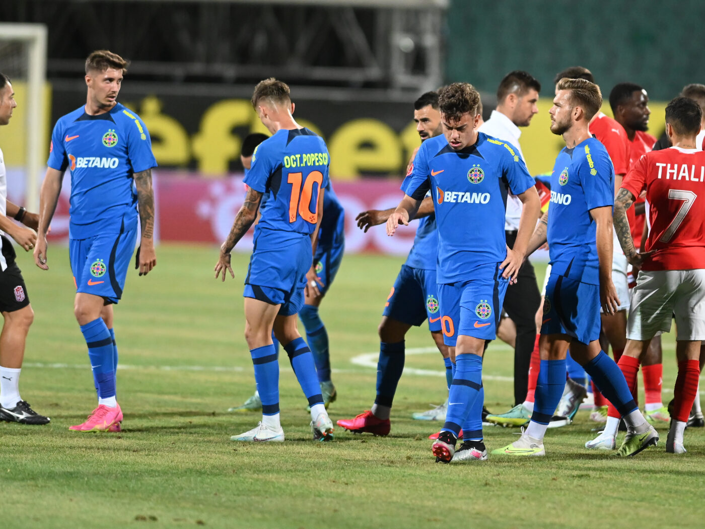 Plecare de ultimă oră de la FCSB! Jucătorul despre care Gigi Becali spunea că „va fi numărul 1 de la FCSB” își face bagajele. Clubul din Superliga la care se transferă