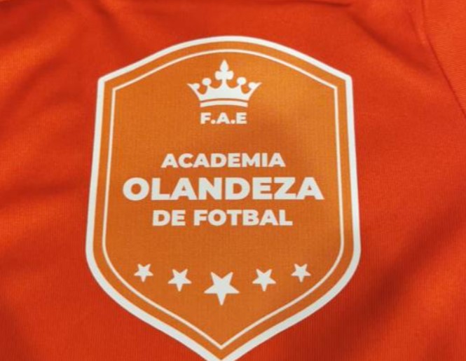 Prima școală de fotbal olandeză se lansează la București! Ce foști jucători din țara marelui Johan Cruyff vor superviza Football Academy Eindhoven | EXCLUSIV