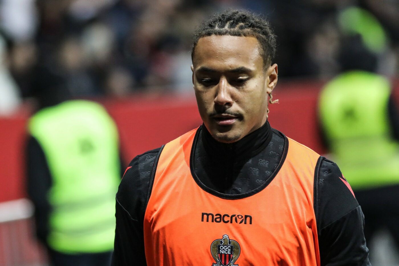 Explicația tulburătoare a tentativei de sinucidere a lui Alexis Beka Beka, jucătorul de 22 de ani al lui OGC Nice: „Când te cuprinde, depresia e teribilă. Banii nu sunt un antidot la suferință”. Cauza ar fi direct legată de fotbal!