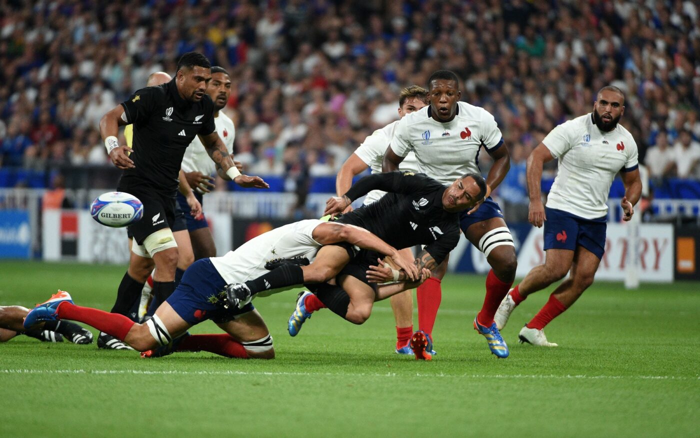 Franța, victorie la scor cu Noua Zeelandă, în meciul de deschidere al Cupei Mondiale de rugby! Moment spectaculos înainte de startul partidei, petrecut în fața a 80.000 de spectatori | VIDEO