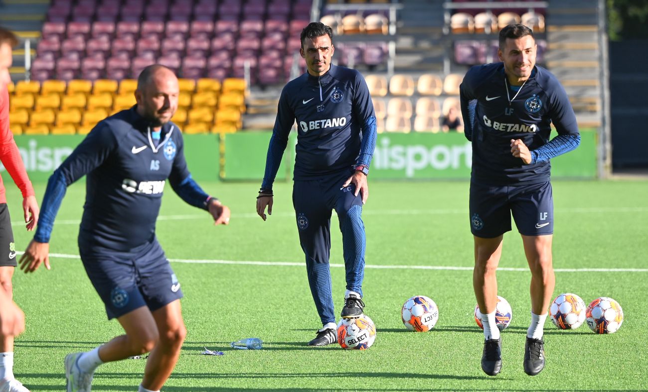 Cine va fi noul antrenor de la FCSB dacă pleacă Elias Charalambous: „Nu e nicio pierdere! Au antrenor cu studii făcute în timp” | EXCLUSIV