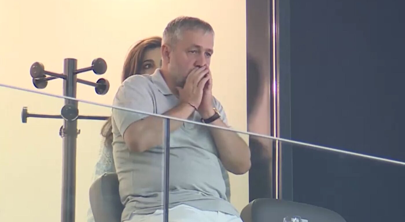 Ultimatum pentru Mihai Rotaru! Galeria Universității Craiova amenință că nu se prezintă la derby-ul cu Rapid din Giuleșți: „Avem un comandant care vrea să le facă pe toate”