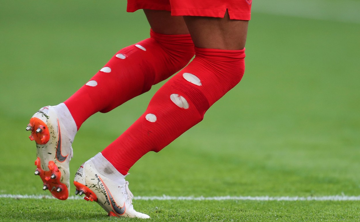 Fotbaliștii din Superliga, luați peste picior de un fost jucător de la Benfica Lisabona: „Ce au făcut, fratele meu? Au niște gambe cum n-are nimeni. Au mers pe jos când erau mici”
