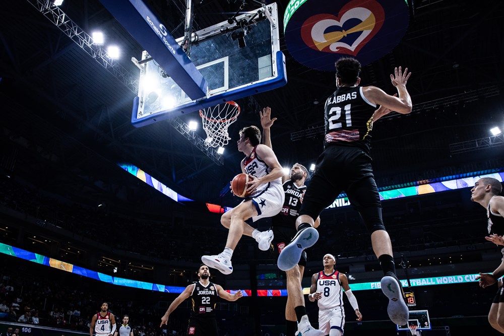 Austin Reaves de la LA Lakers a fost la un pas să reprezinte Germania la Mondialul de baschet, azi joacă împotriva ei în semifinalele turneului! | CORESPONDENȚĂ DIN MANILA