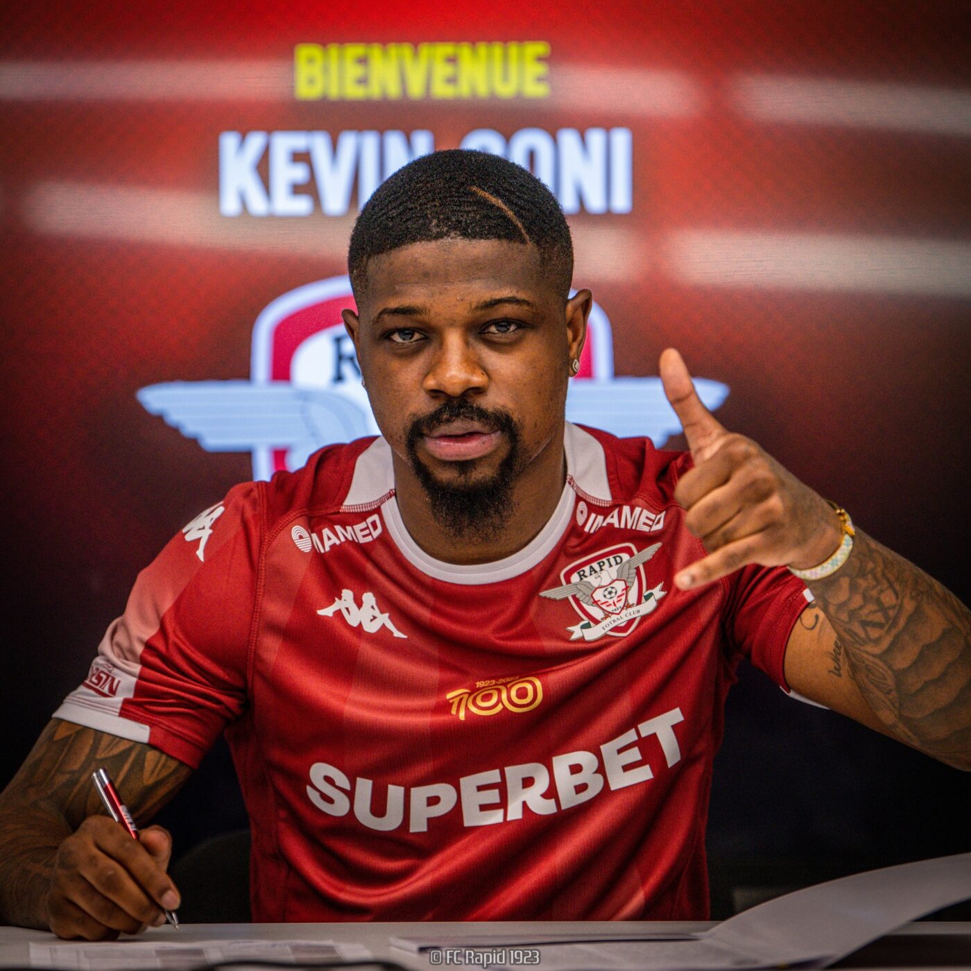 Transfer oficial la Rapid! Dan Șucu sparge banca pentru titlu și a mai adus un atacant de top