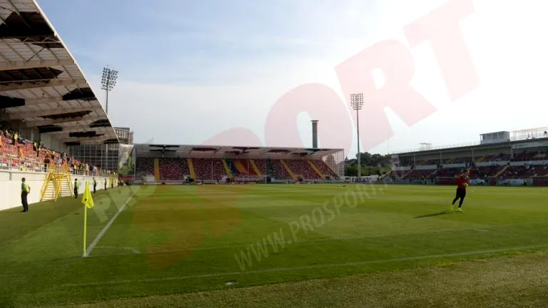 Din ciudățeniile fotbalului românesc: fosta campioană, Astra, se vinde pe bucăți și scoate la licitație o peluză a stadionului din Giurgiu! Cât costă să cumperi 2.300 de locuri ale arenei de la Dunăre | EXCLUSIV
