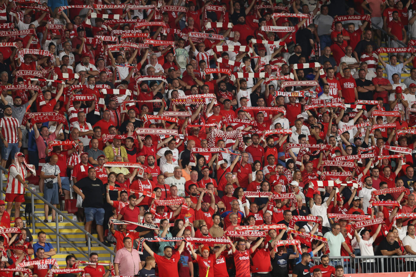 UTA se mută pe alt stadion din cauza gazonului! Cât îi costă un meci pe arădeni pe noua arenă și când vor reveni acasă