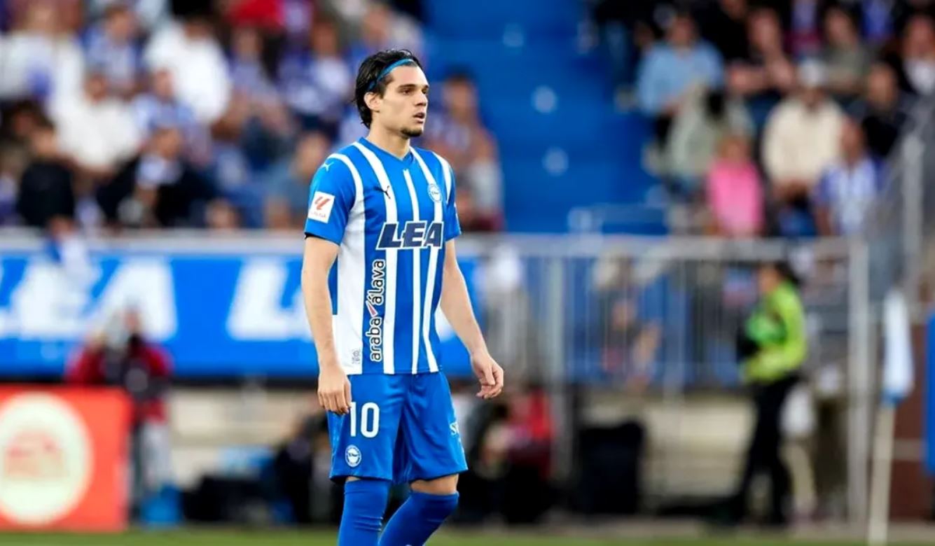 A fost nevoie de câteva meciuri pentru ca antrenorul lui Ianis Hagi să își formeze o părere clară! Experimentul cu românul de la Alaves a ajuns la concluzii