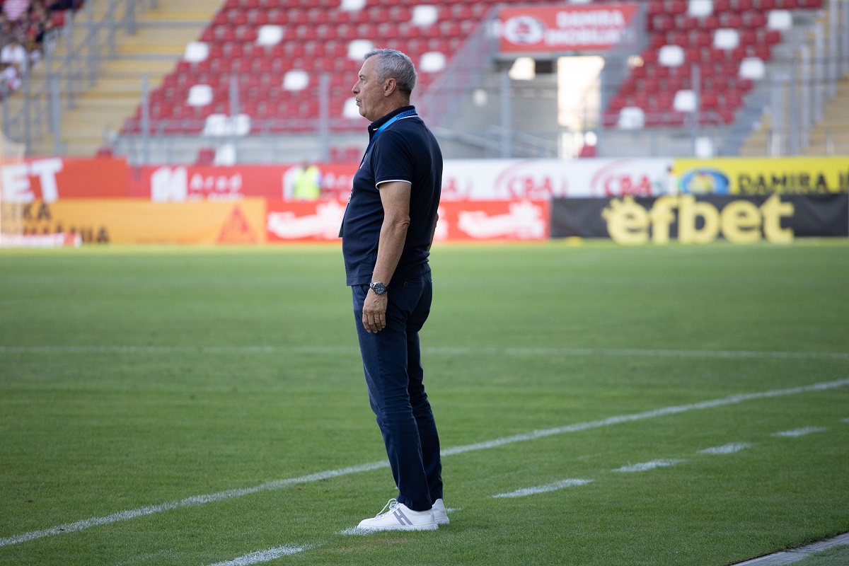 Cum l-a lăsat cu ochii în soare pe Mircea Rednic pentru Gigi Becali. Fotbalistul a semnat cu FCSB și poate fi transferul anului în Superliga