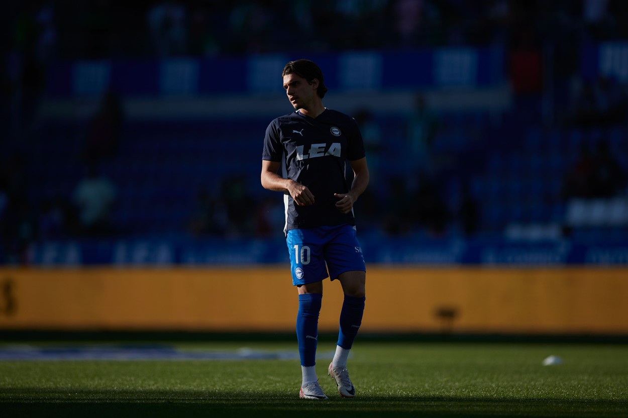 Cum s-a adaptat Ianis Hagi la Alaves. Gică Hagi dezvăluie situația reală a fiului său
