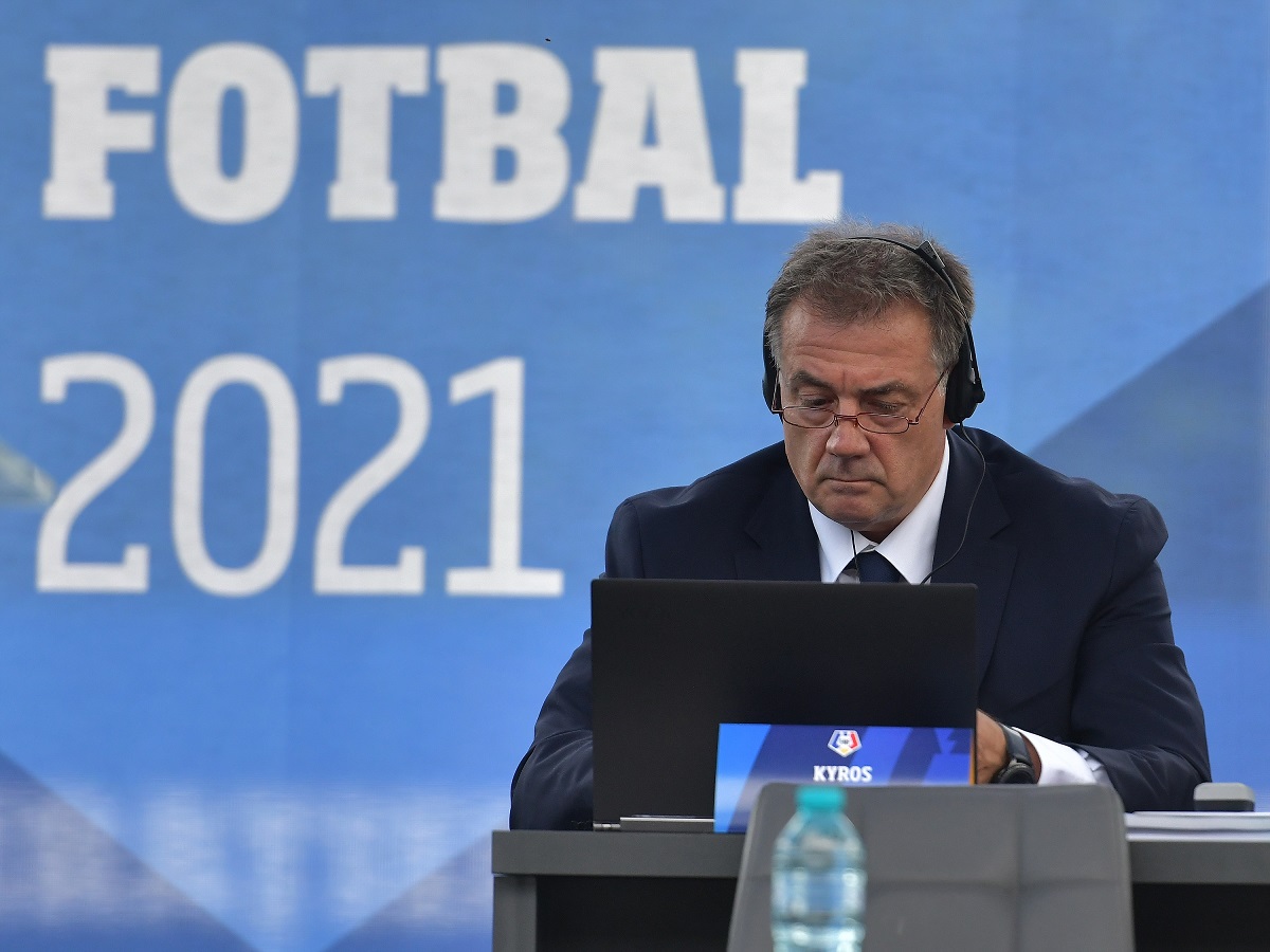 Decizie fără precedent a lui Kyros Vassaras! Grecul și-a cerut scuze pentru greșeala arbitrilor VAR și a tăiat în carne vie: „Nu vor mai fi delegați la următoarele meciuri!”