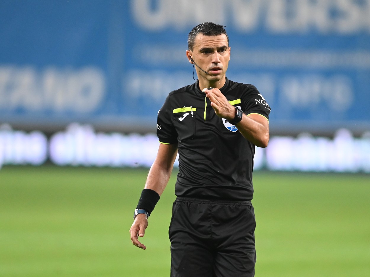 Ovidiu Hațegan, greșeală decisivă împotriva FCSB în meciul cu U Cluj! Darius Olaru, reacție despre faza controversată de penalty: „Degeaba!”