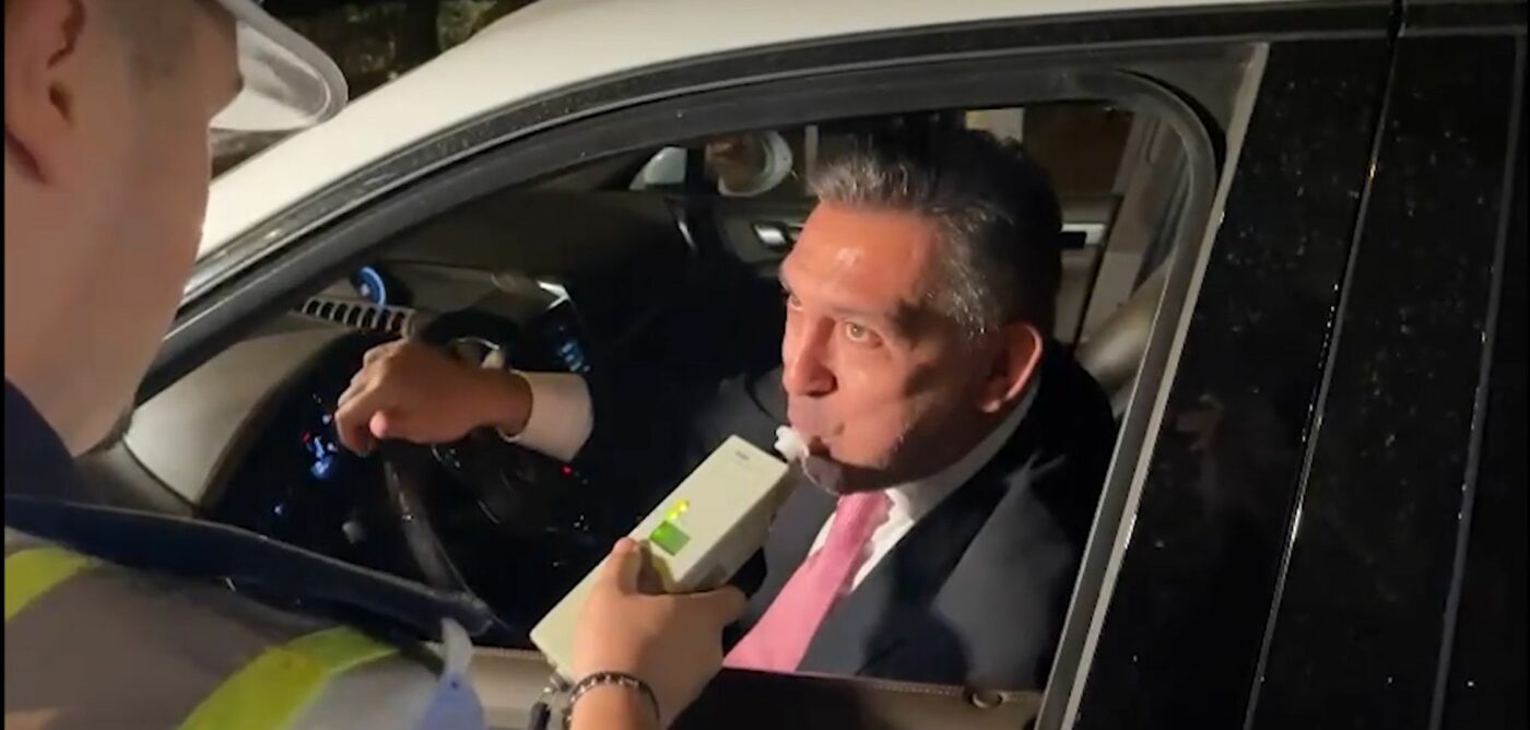 Ilie Dumitrescu, testat cu aparatul etilotest de Poliția Capitalei! Fostul atacant al „Generației de Aur” a fost oprit de brigada rutieră în toiul nopții! Ce s-a întâmplat! VIDEO